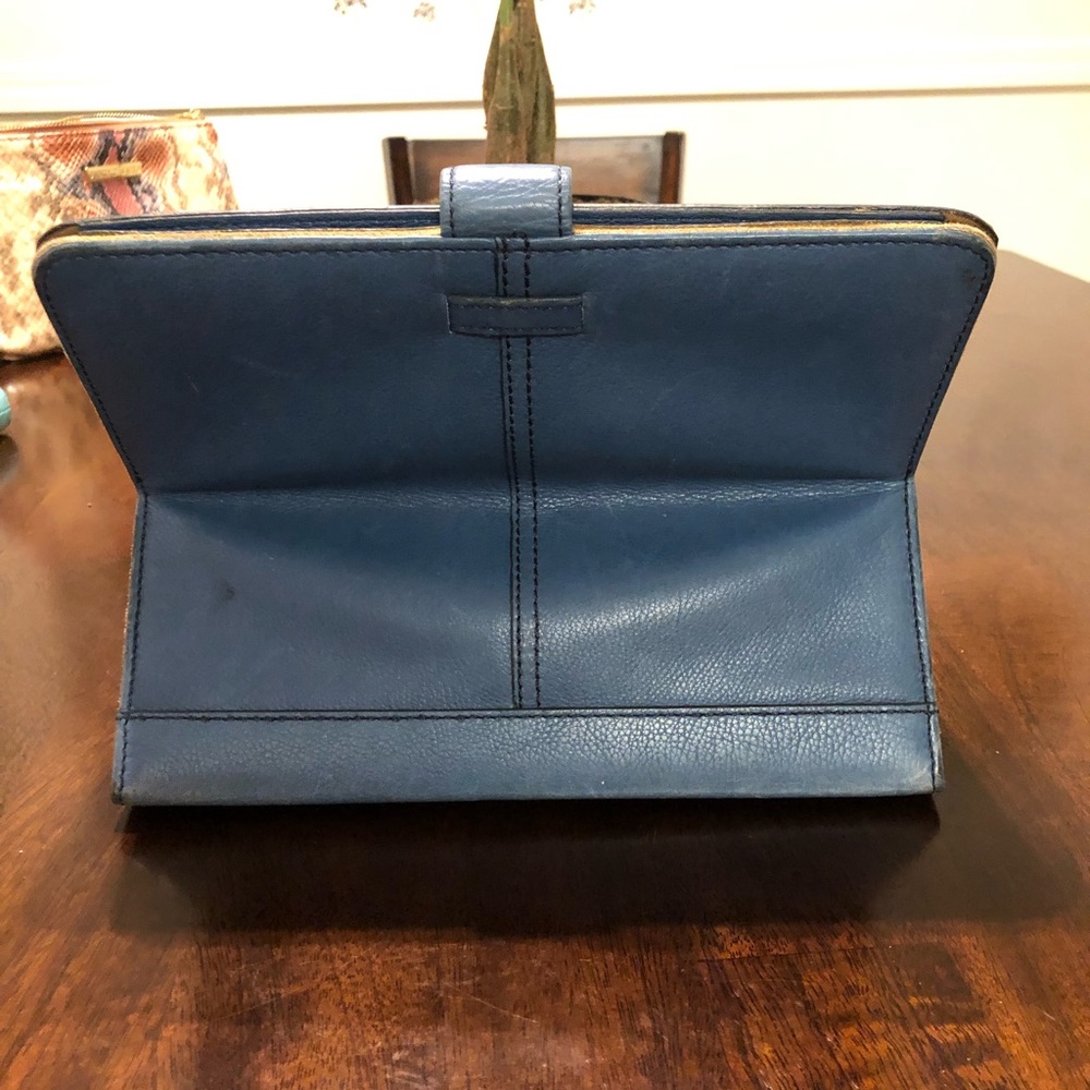 Authentic FOSSIL Tablet/iPad Holder - Picture 9 of 10